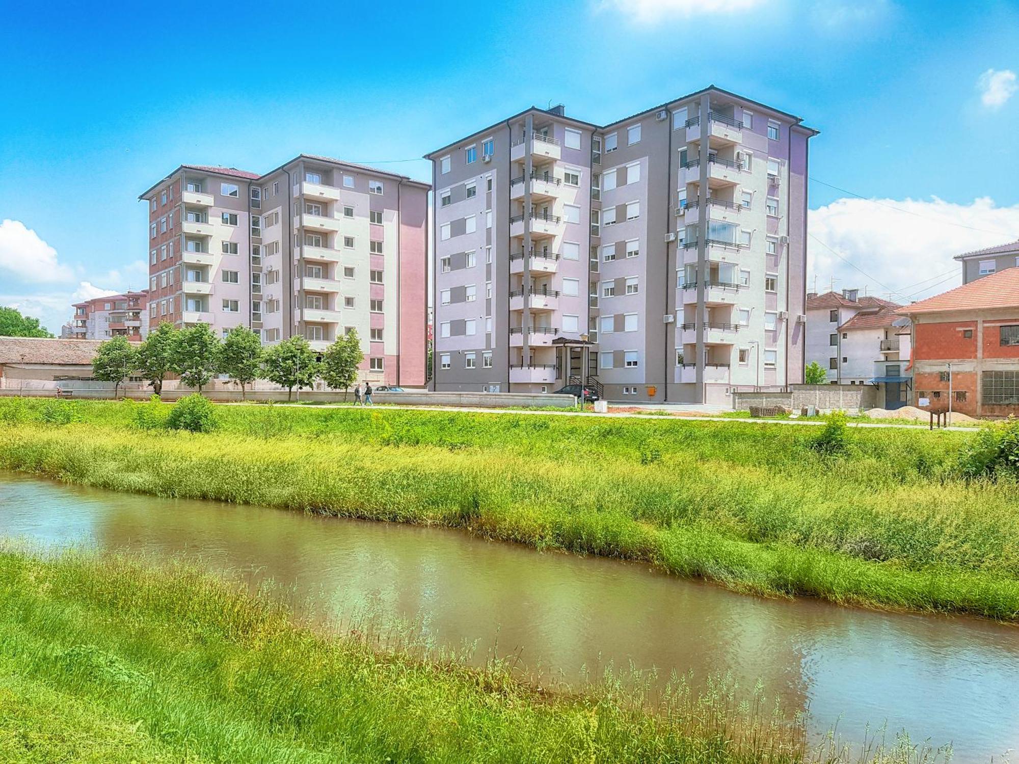Best Apartments Paracin Luaran gambar