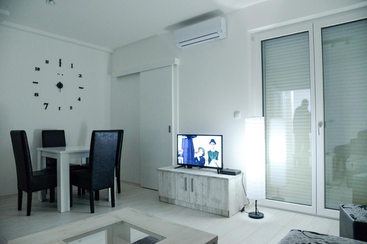 Best Apartments Paracin Luaran gambar