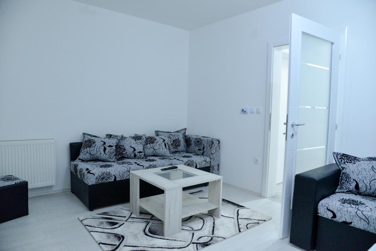 Best Apartments Paracin Luaran gambar